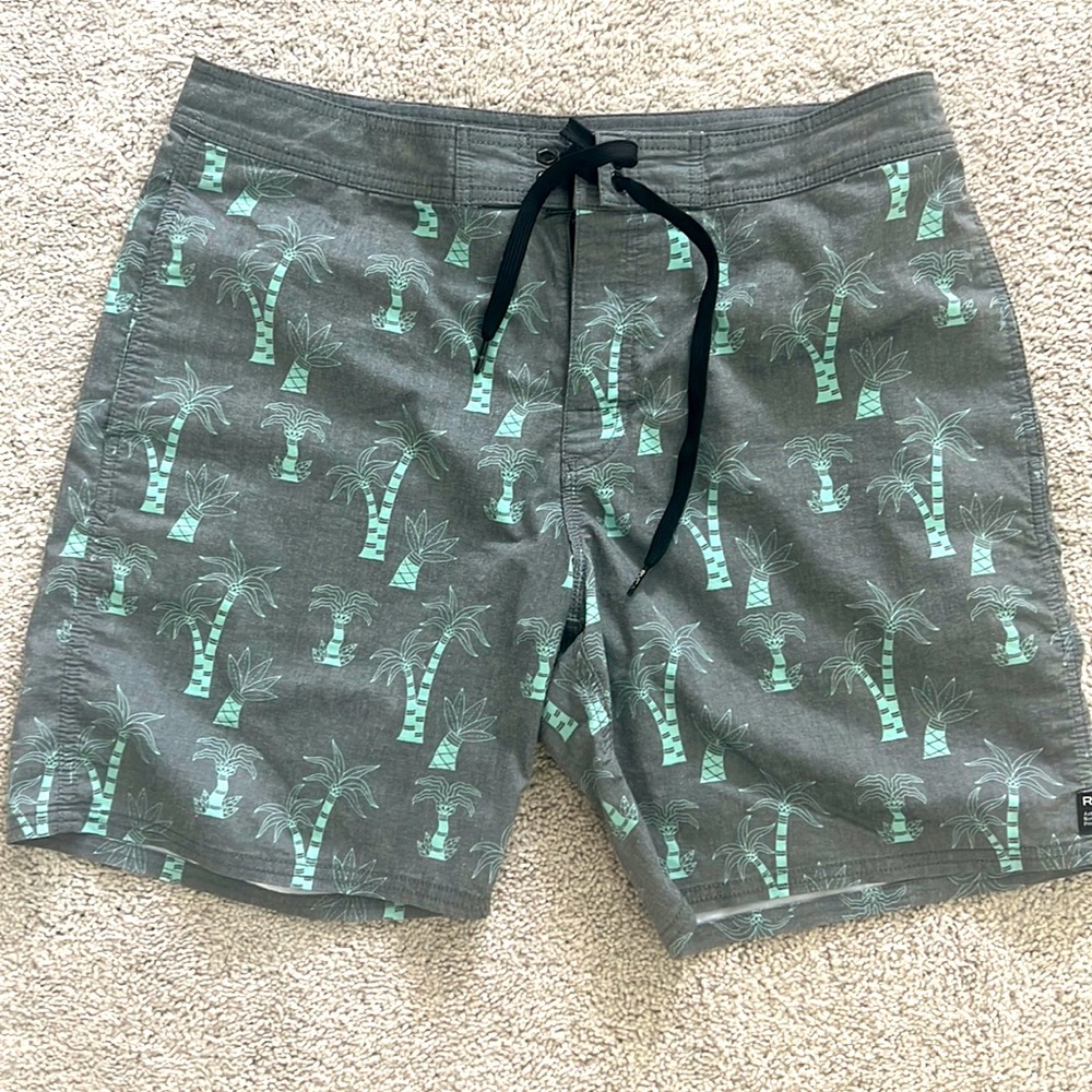 Used Mens RVCA board shorts